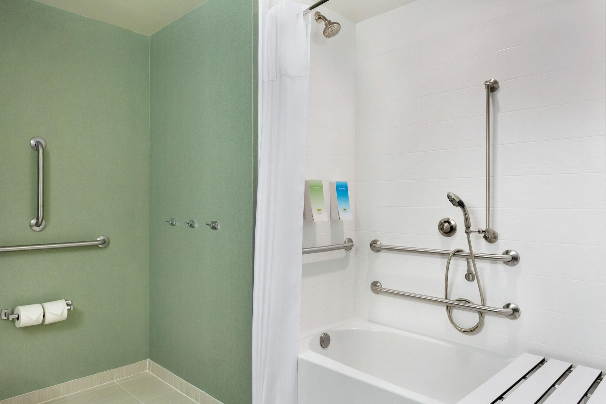 Home2 Suites By Hilton Greenville Downtown Bagian luar foto