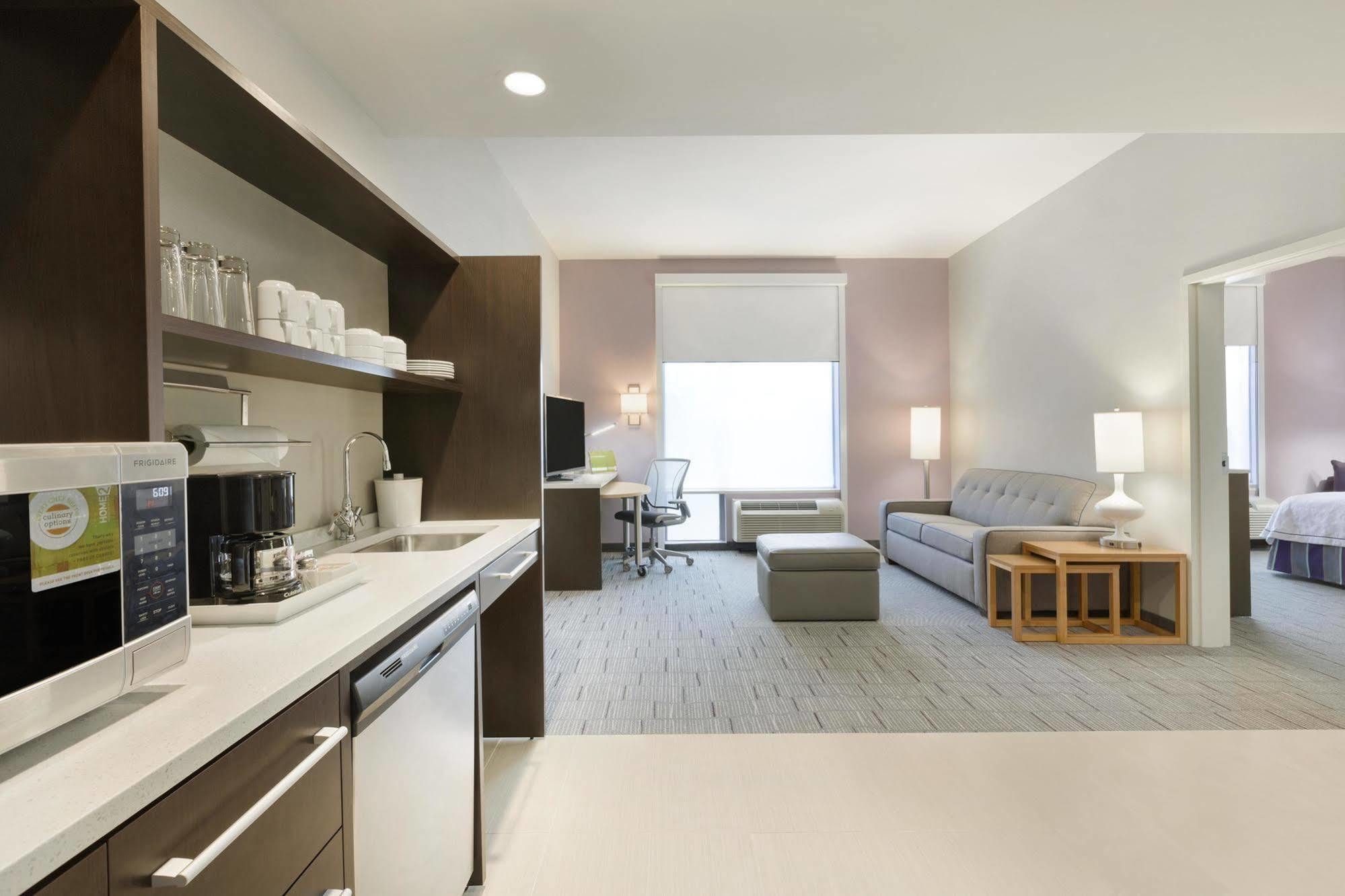 Home2 Suites By Hilton Greenville Downtown Bagian luar foto